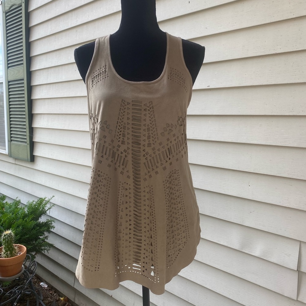 Tan Worthington Faux Suede Overlay Aztec Cut Out Tank Sz M